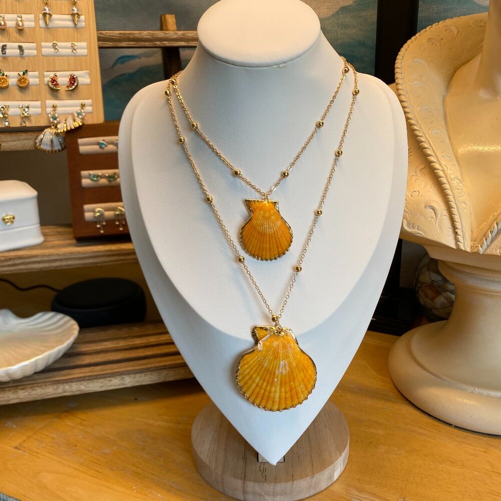 M101 Mermaid Shell Necklace 9